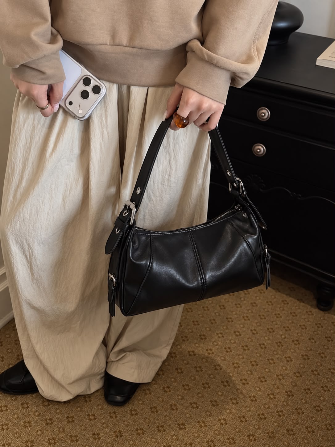 Cartera Dakota